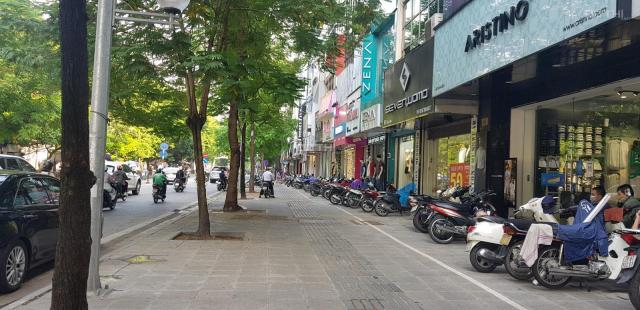 Bán nhà mặt phố Nguyễn Phong Sắc tầng hầm 2 thoáng kinh doanh