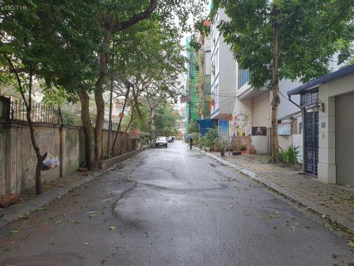 Vỉa hè siêu rộng - lô góc 3 mặt thoáng - ôtô tránh, nhà Nguyễn Phong Sắc, 79m2 x4 tầng, nhỉnh 15 tỷ