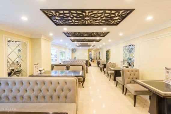 Bán khách sạn Hàng Gà, Quận Hoàn Kiếm, siêu phẩm cực hiếm 10 tầng, 150m giá chào 106 tỷ