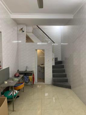 Cực hot nhà sau MP Bạch Đằng, giá 4,2 tỷ, 25m2 x 5T, KD được, mới đẹp