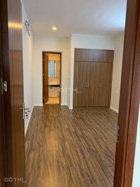 Gấp, bán nhanh nhà ngõ 9 Đặng Thai Mai, TH giá 9 tỷ, 88m2x3T, ô tô vào, có sân cổng