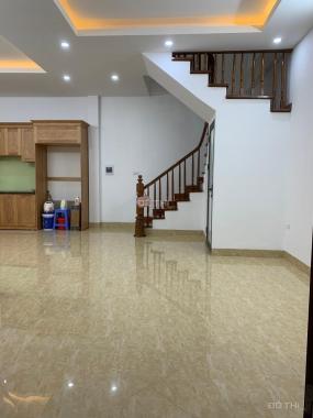 Bán nhà phố Khâm Thiên, DT 42m2 5T 5,7 tỷ