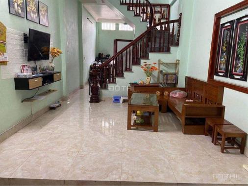 Nhà đẹp Giang Biên, thoáng, tặng nội thất, 47m2, 4 tầng, nhỉnh 3tỷ. LH: 0913896966