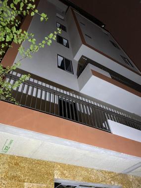 Cho thuê căn hộ CCMN mới hoàn thiện, full nội thất tại Phú Diễn - giá rẻ