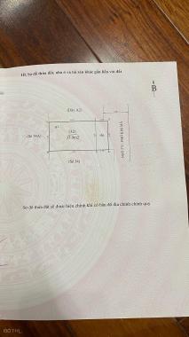 Bán gấp nhà Đội Cấn - Ba Đình diện tích 55m2, 4 tầng, mặt tiền 5,3m giá 7,7 tỷ. Ngõ thông - gần phố