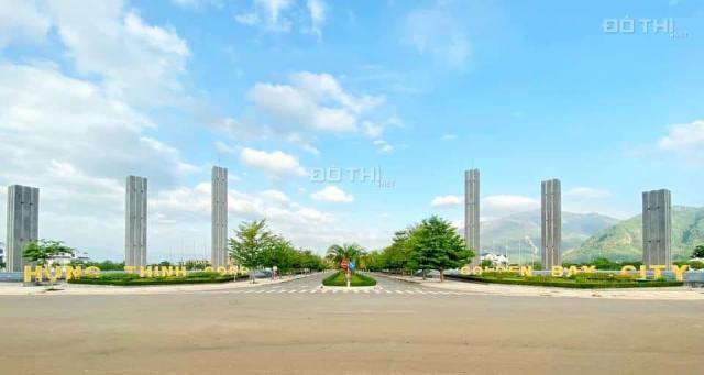Chính chủ bán lô B6 - 4X hướng Nam gần ngay quảng trường, hồ cảnh quan dự án Golden Bay Nha Trang