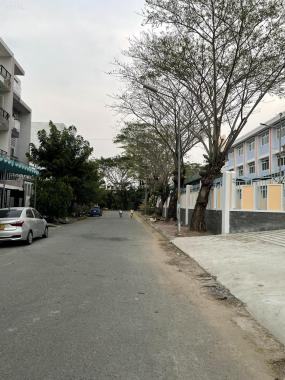 Bán lô khu dân cư 13E Làng Việt Kiều đường rộng 20m giá rẻ