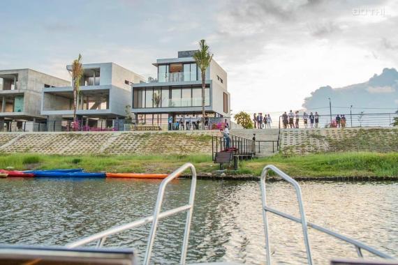 Cần tiền bán villa mặt sông 3 tầng full hồ bơi view sông Cổ Cò - rẻ hơn thị trường 2 tỷ