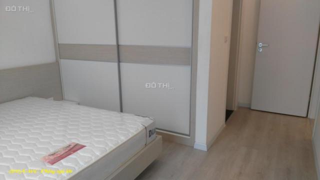 Cho thuê căn hộ 2 Pn đầy đủ nội thất chung cư Vinhomes Nguyễn Chí Thanh. LH 0986261383