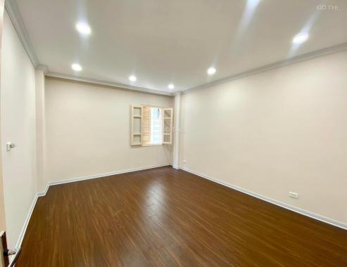 Bán nhà phường Gia Thuỵ - 70m2 x 4T ngõ thông - gara - ô tô tránh - giá hơn 10 tỷ