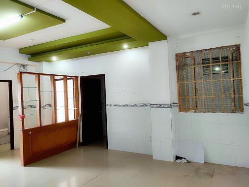 CC Nguyễn Thị Tần P2 Q8 - cho thuê CH 64,7m2 2PN 6,5tr/tháng cạnh chợ Rạch Ông, có thang máy