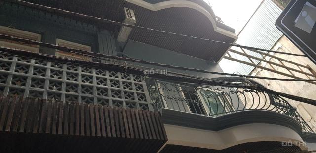 Chính chủ cần bán 2 tòa nhà căn hộ dịch vụ đầu ngõ 148 Trần Duy Hưng giá 12.5 tỷ/căn
