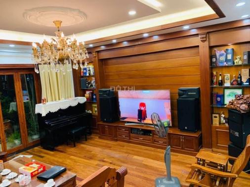Bán biệt thự quan chức vip siêu hiếm phố Hào Nam - 100m2 - 4 tầng, mặt tiền 8m, giá 33 tỷ