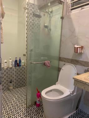 Hot nhà đẹp ngõ 75 Vĩnh Phúc, BĐ giá 4.5 tỷ, 35m2x5T, 2 thoáng