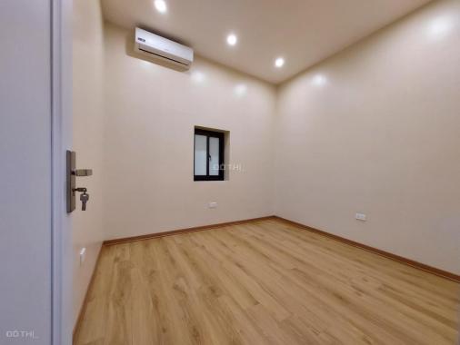 Bán nhà ngõ 29 Nghĩa Dũng, giá 3,8 tỷ DT 33m2x6T, ngõ gần