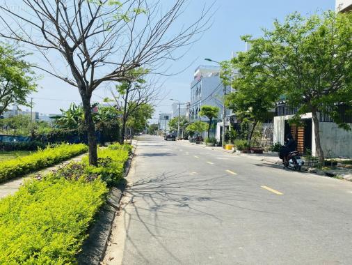 Bán 2 lô liền kề đường Thanh Lương 9, đối diện công viên
