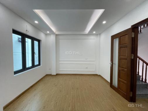 Bán nhà Xuân Phương DT 32m2 x 5 tầng, MT 5m 4PN, ô tô đỗ gần, hàng xóm Viglacera Xuân Phương