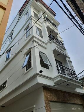 Nhà đẹp Phố Trạm Long Biên 5 tầng gara, thang máy