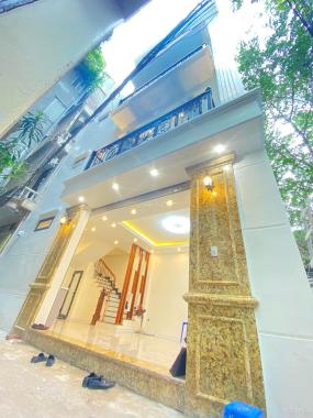 Chính chủ bán nhà riêng tại Chùa Bộc, 35m2 - 5 tầng - ba gác đỗ cửa nhà mới