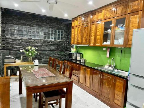 Bán gấp nhà Bà Triệu Hà Đông, 65m2, mặt tiền 5m, ngõ thông. Nhỉnh 4 tỷ