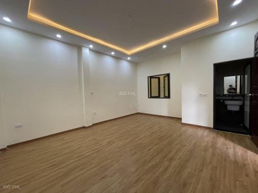 5 tỷ nhà 5 tầng, 48,8m2 ngõ 279 Đội Cấn, Ba Đình, 3 ngủ, thiết kế hợp lý, sổ đỏ chính chủ