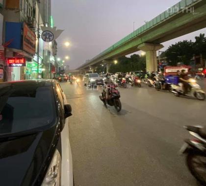 Mặt phố Nguyễn Trãi vỉa hè, kinh doanh, MT rộng, giá đẹp 70m2 x 4T, 11 tỷ