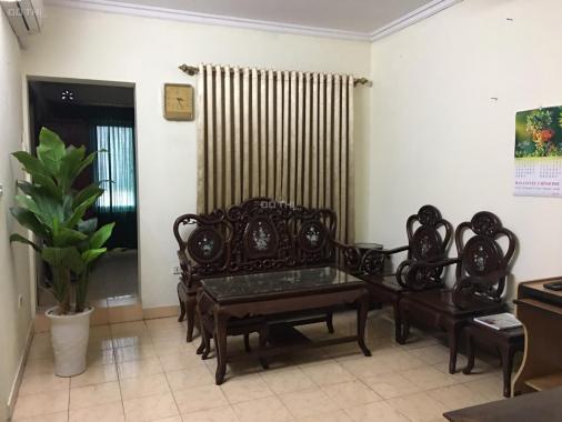 Cho thuê căn hộ tập thể mặt Nguyễn Chí Thanh diện tích 60m2 giá 7 triệu/tháng