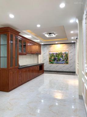 Chỉ 5.5 tỷ, nhà đẹp phố Yên Lãng, 50m2 MT 4m