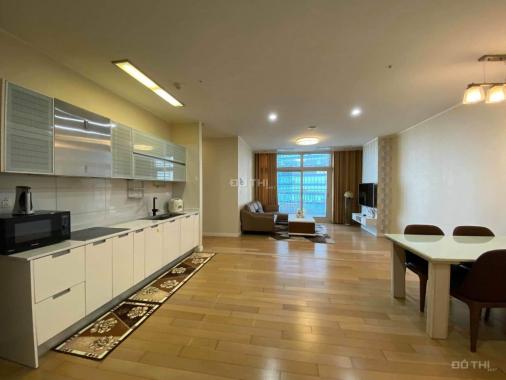 Cho thuê căn hộ chung cư Royal City, diện tích 135m2, 3 phòng ngủ đầy đủ nội thất cao cấp