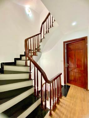 Nhỉnh 6 tỷ nhà Quang Trung, Hà Đông, nhà 4 tầng 45m2, đường rộng 3 ôtô tránh nhau