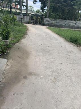 Bán nhanh lô góc 122m2 thổ ngay chợ 2 mặt tiền đường 12m giá ngộp 900tr 0938.192.162