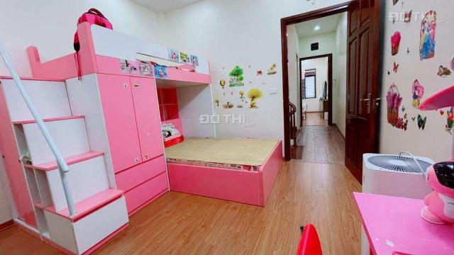 Nhà phân lô 40m2 - Ô tô đỗ - Tô Hiệu - Hà Đông - Tiện ích đầy đủ - 4,6 tỷ