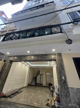 Bán nhà Nguyễn Khánh Toàn Cầu Giấy 45m2 nhà mới cực đẹp 9 tầng thang máy ô tô vào nhà giá 10.5 tỷ