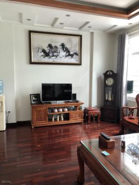 Cần bán nhà rất mới ở Việt Hưng 62m2 x 5 tầng, ô tô để trong nhà, đẹp đúng như ảnh