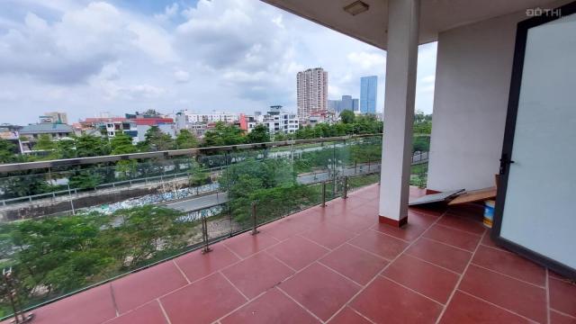 Bán nhà mặt phố Nguyễn Đình Hoàn diện tích 74m2 - 6 tầng - thang máy - 2 vỉa hè