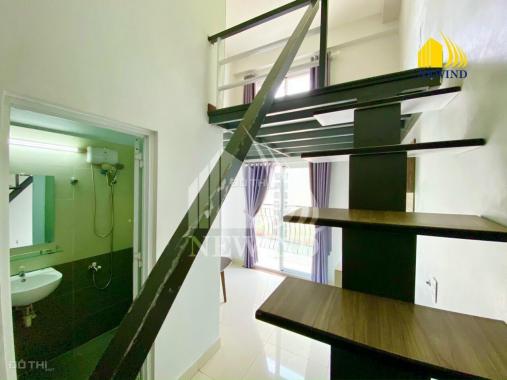 Cho thuê căn hộ dịch vụ có gác cao, gần khu chế xuất Tân Thuận, Q7. Máy giặt riêng, ban công
