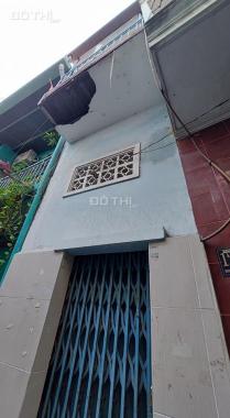 Nhà nhỏ Đinh Tiên Hoàng 3 tầng 2PN * Chỉ 600tr * SHR
