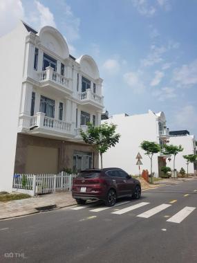 Bán căn nhà 1 trệt 2 lầu tại Phú Chánh, Tân Uyên, Bình Dương - Giá rẻ nhất khu vực