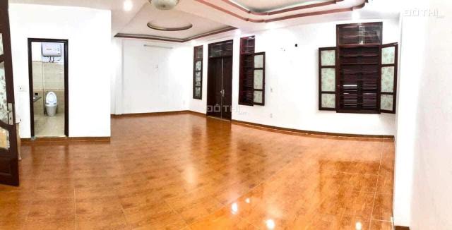 Chính chủ mình cần bán nhà 4 tầng, mặt đường Hàng Thao Thành Phố Nam Định ngay sát chân cầu Đò Qua