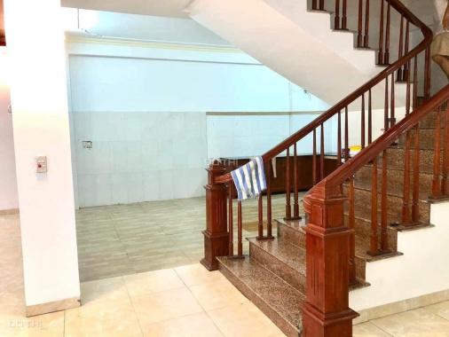 Chính chủ mình cần bán nhà 4 tầng, mặt đường Hàng Thao Thành Phố Nam Định ngay sát chân cầu Đò Qua