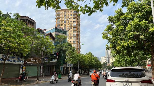 Lô góc - liền kề đường Hồ Tùng Mậu: Vỉa hè, ô tô đỗ, kinh doanh đa nghề: 75m2 - 5T - MT 5m 12.5 tỷ