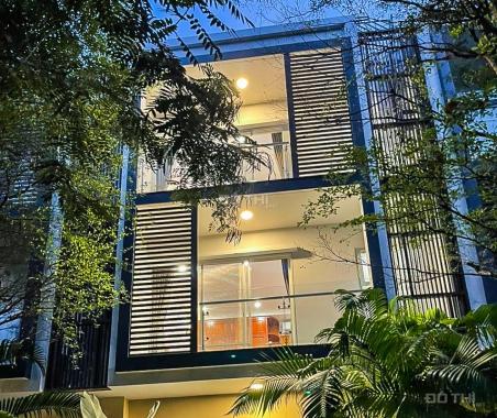 Cho thuê căn biệt thự Palm Residence 3 tầng 3PN, 102m2 đất có 1 số nội thất