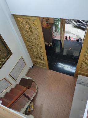 Bán nhà phố Trần Hữu Tước - Nam Đồng, 40m2 x 4T cực đẹp, ở - làm VP, đang mở spa. Giá 4,3 tỷ