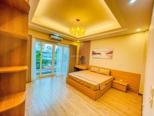 Bán nhà phân lô siêu đẹp Văn Cao, 70m2, 4.8m MT 11,8 tỷ