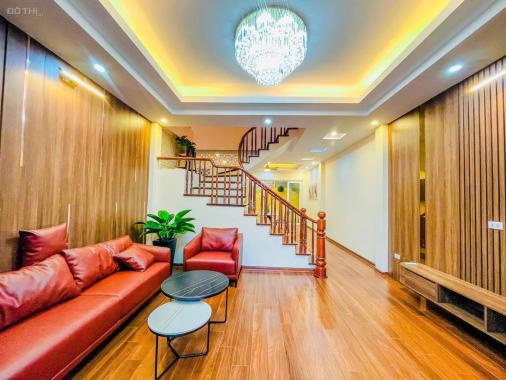 Bán nhà phân lô siêu đẹp Văn Cao, 70m2, 4.8m MT 11,8 tỷ