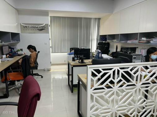 Cho thuê officetel River Gate Quận 4 nội thất văn phòng giá 15 triệu/th