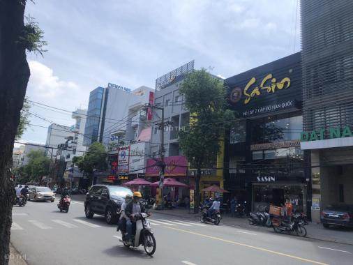 Cho thuê tòa nhà 68 - 70 Nguyễn Gia Trí (D2 cũ), Q. Bình Thạnh