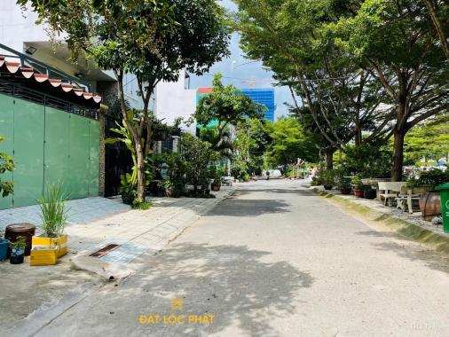 Cần bán gấp nhà mặt phố tái định cư Phú Mỹ Q7 5x18m giá 10.6 tỷ SHR nhà mới 100% LH 0907325398