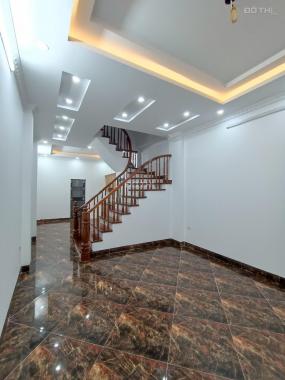 Bán nhà Nguyễn An Ninh - phân lô, ô tô tải đỗ cửa - 50m2, 5 tầng, 7.6 tỷ - Ngõ thẳng, kinh doanh