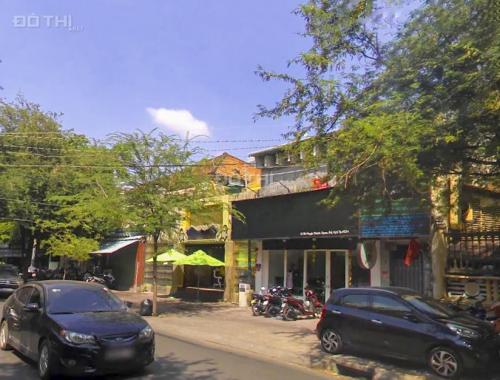 Bán 2 căn nhà phố liền kề mặt tiền Bà Huyện Thanh Quan Quận 3 DT 18x24m
